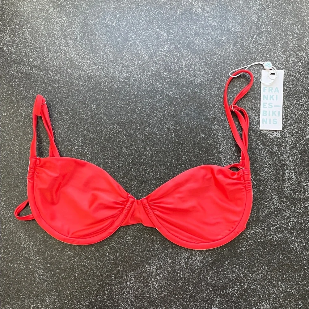 NWT Frankie's Bikinis Maggie Red Bikini Swim Top Size Large (L)